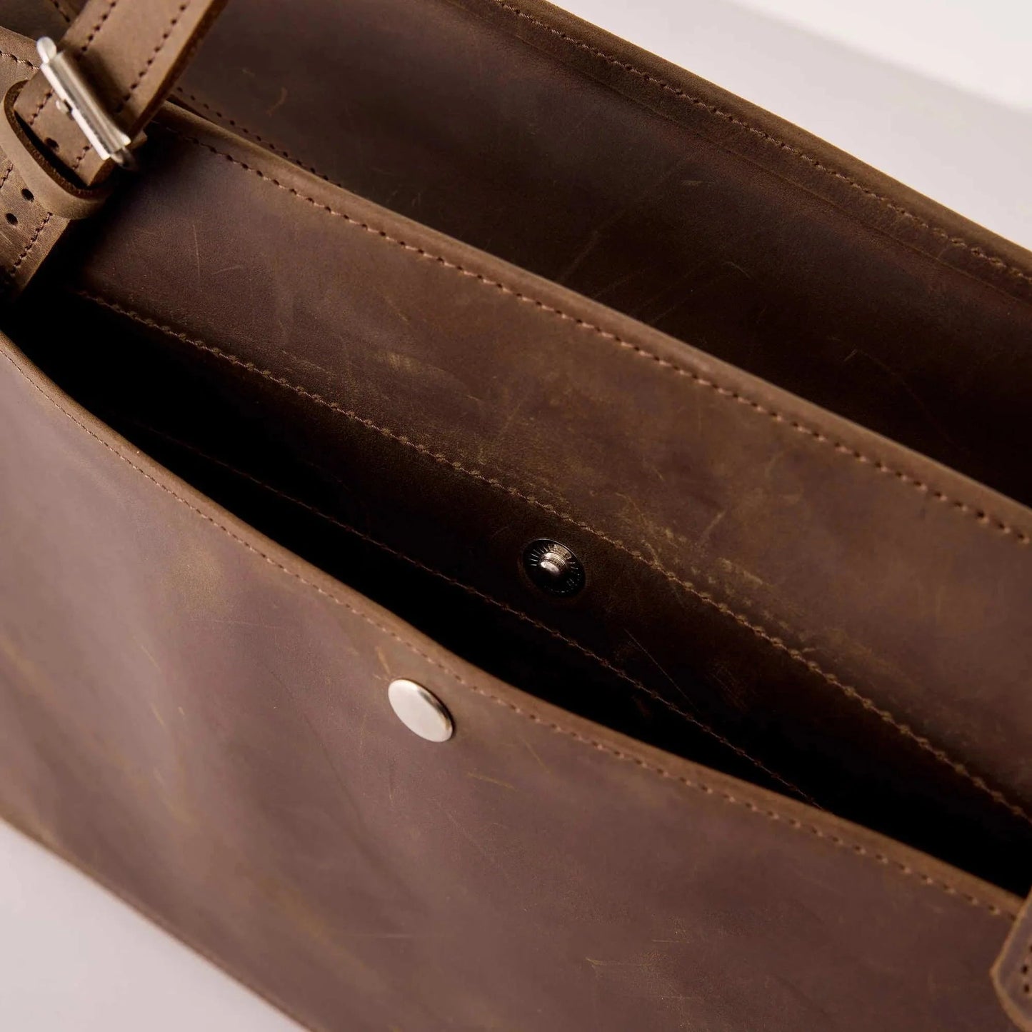 Reno Leather Dog Carrier - Travel Bag