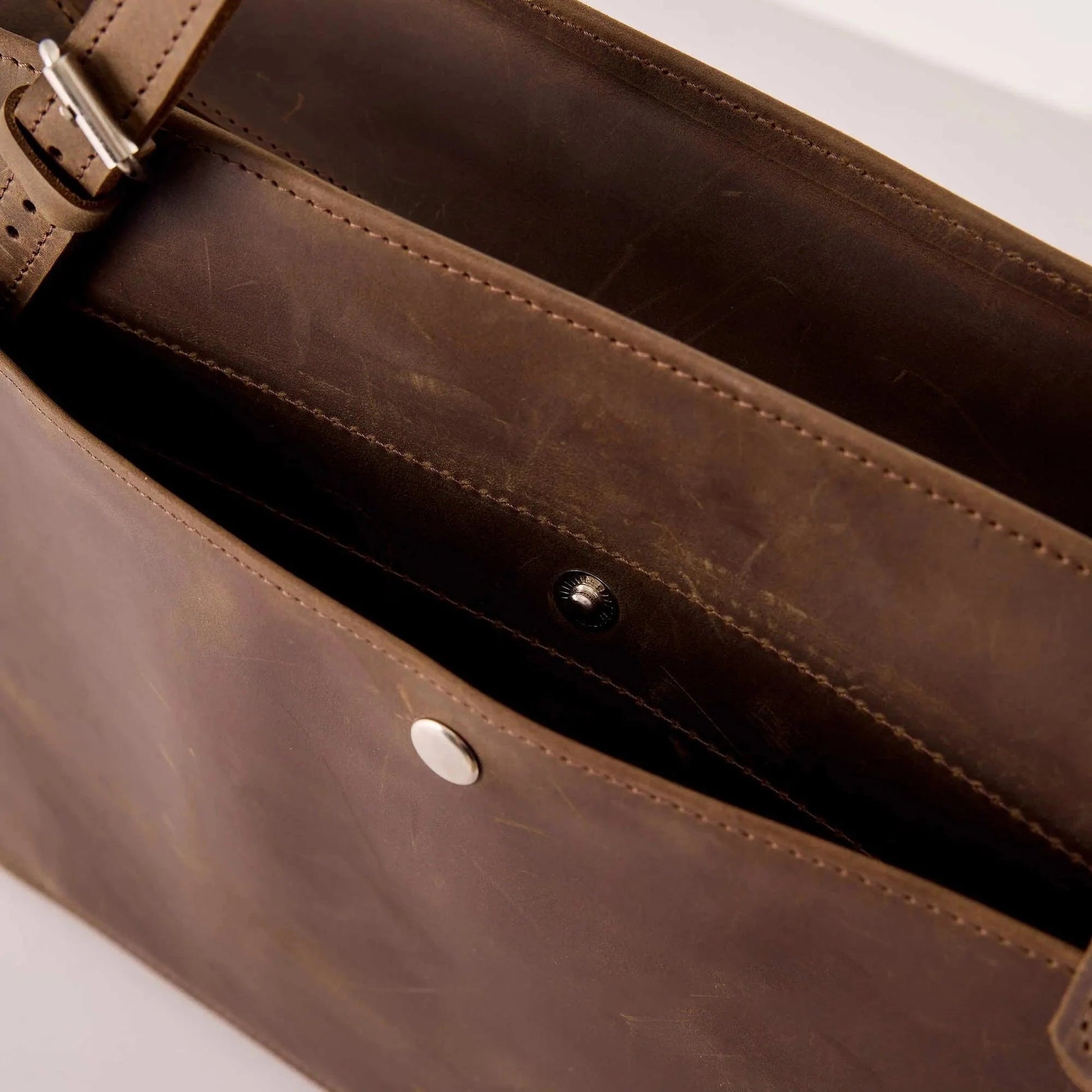 Reno Leather Dog Carrier - Travel Bag