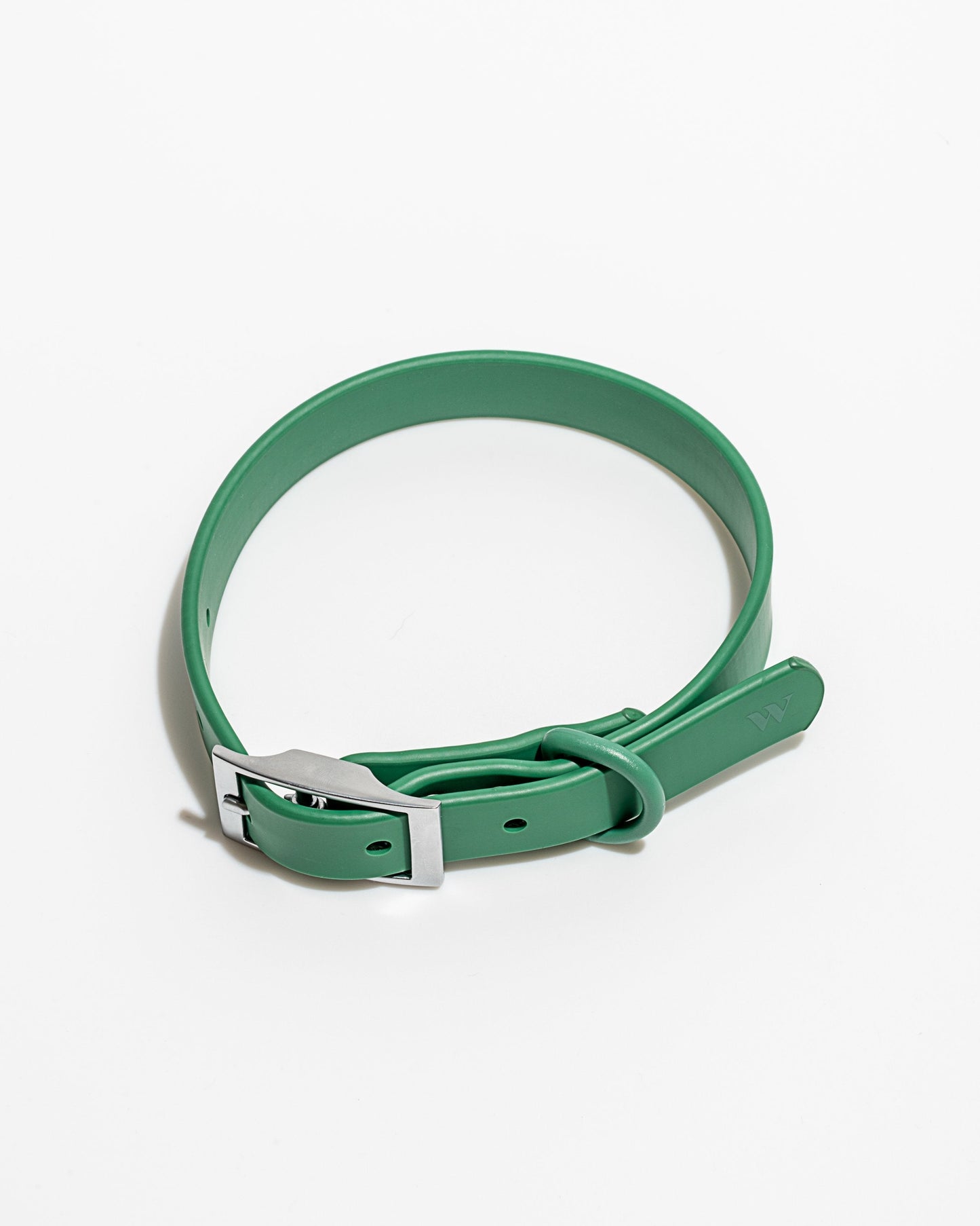 Sano Durable Dog Collar — pairs with the matching Walk Collection leash and poop bag carrier