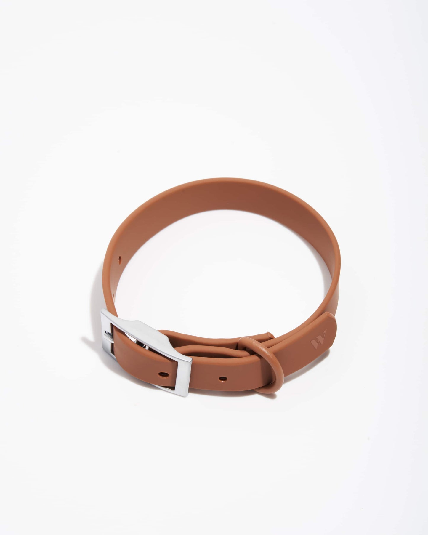 Sano Durable Dog Collar — pairs with the matching Walk Collection leash and poop bag carrier